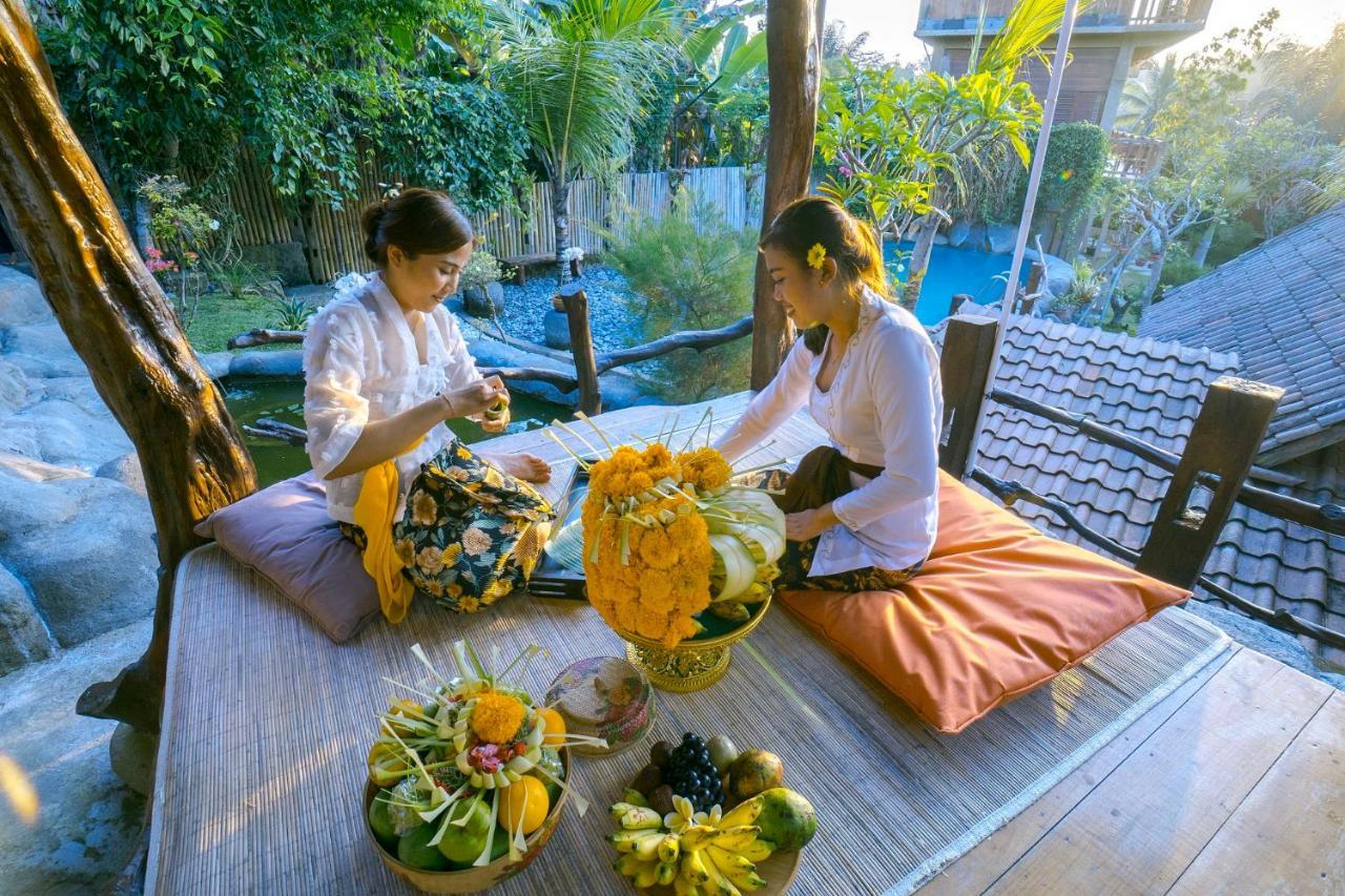 อูมาห์ โฮชิ Hotel เตกากาลัง ภายนอก รูปภาพ